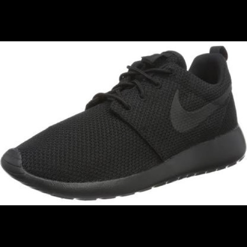 Mens Nike Roshe One size 10 black